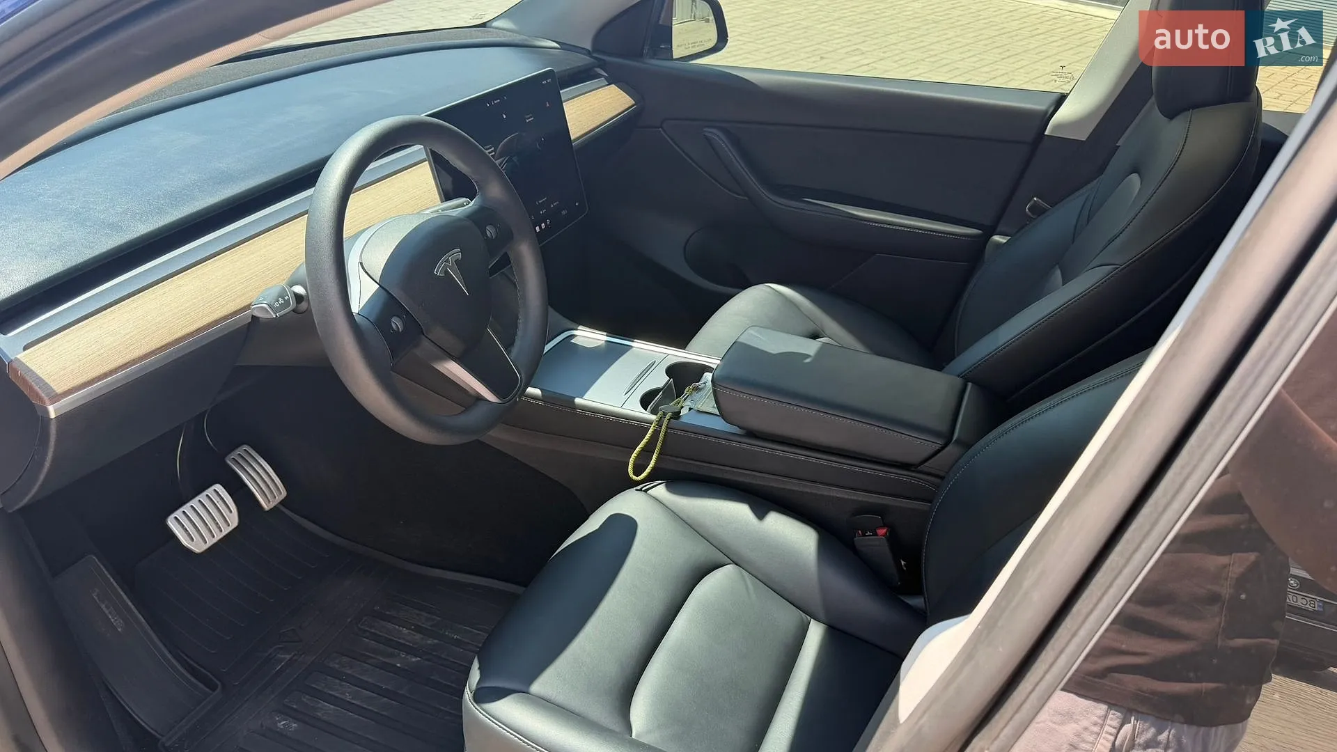 2022 Tesla Model Y - мініатюра 19