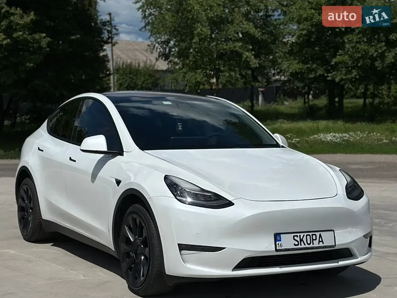 Tesla Model Y