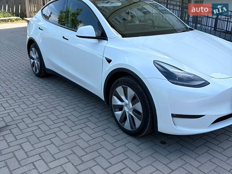 Внедорожник / Кроссовер Tesla Model Y 2023 в Сокале фото 2 Внедорожник / Кроссовер Tesla Model Y 2023 в Сокале