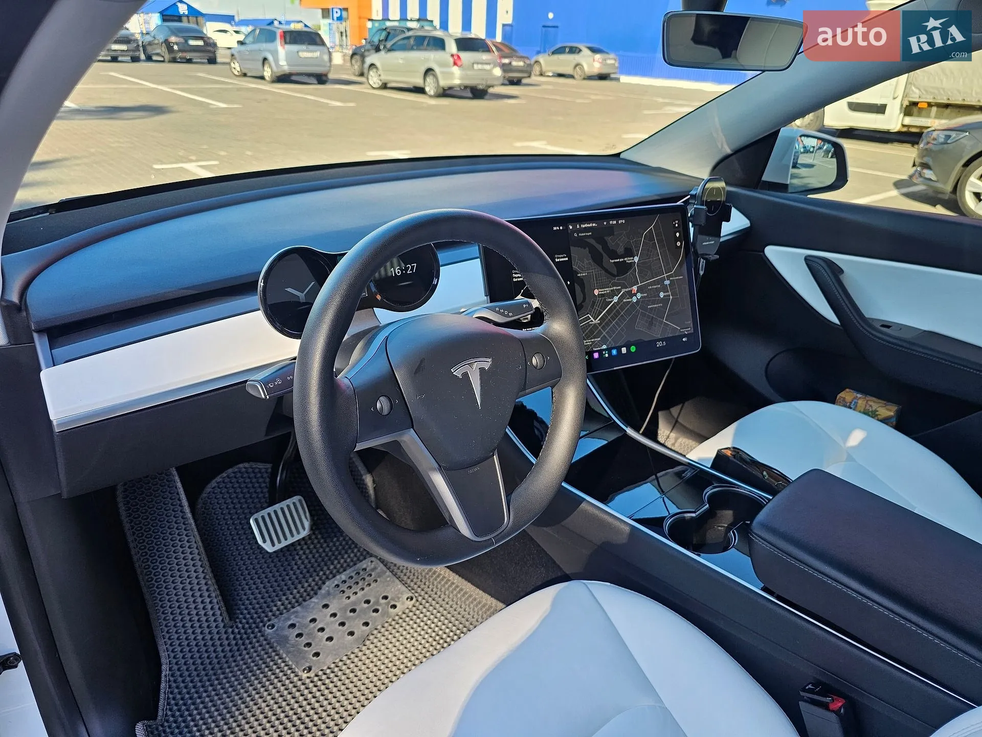 2020 Tesla Model Y - мініатюра 9