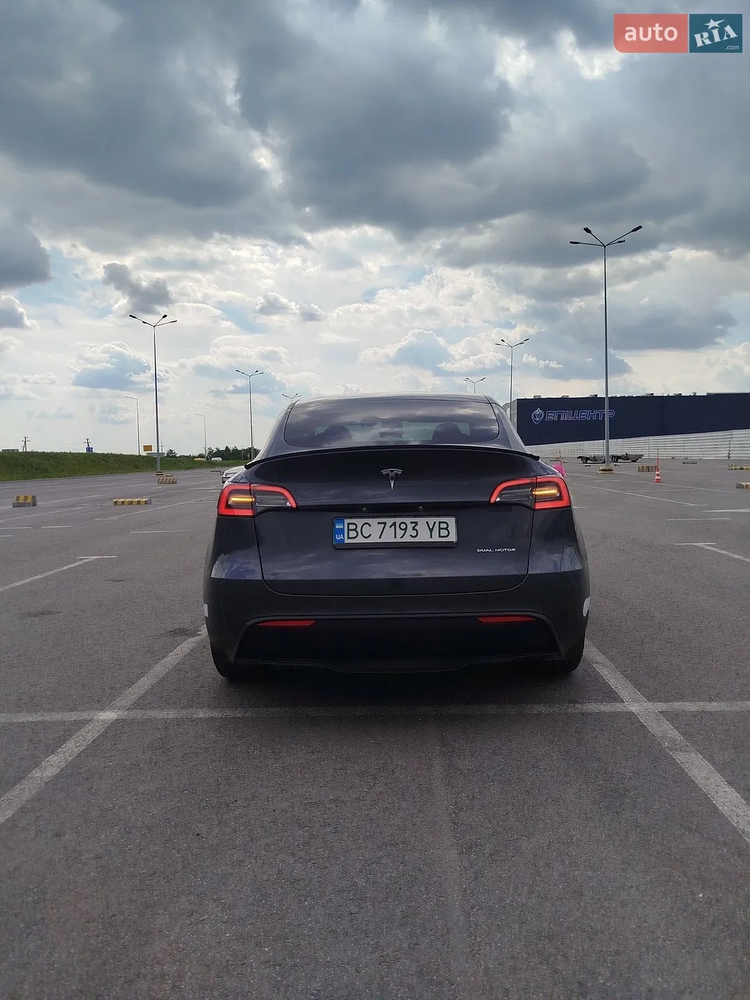 2021 Tesla Model Y - мініатюра 5