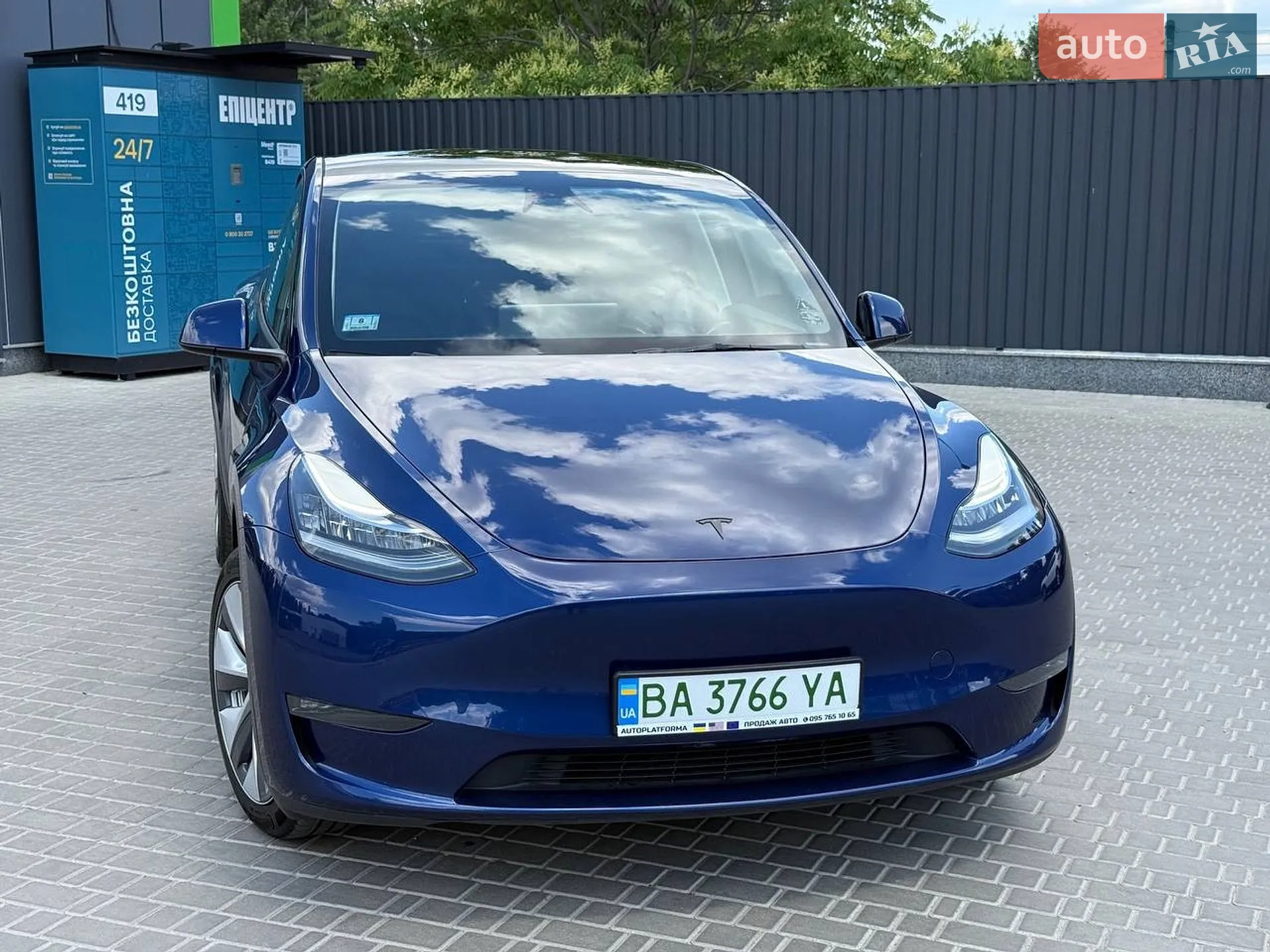 2023 Tesla Model Y - мініатюра 4