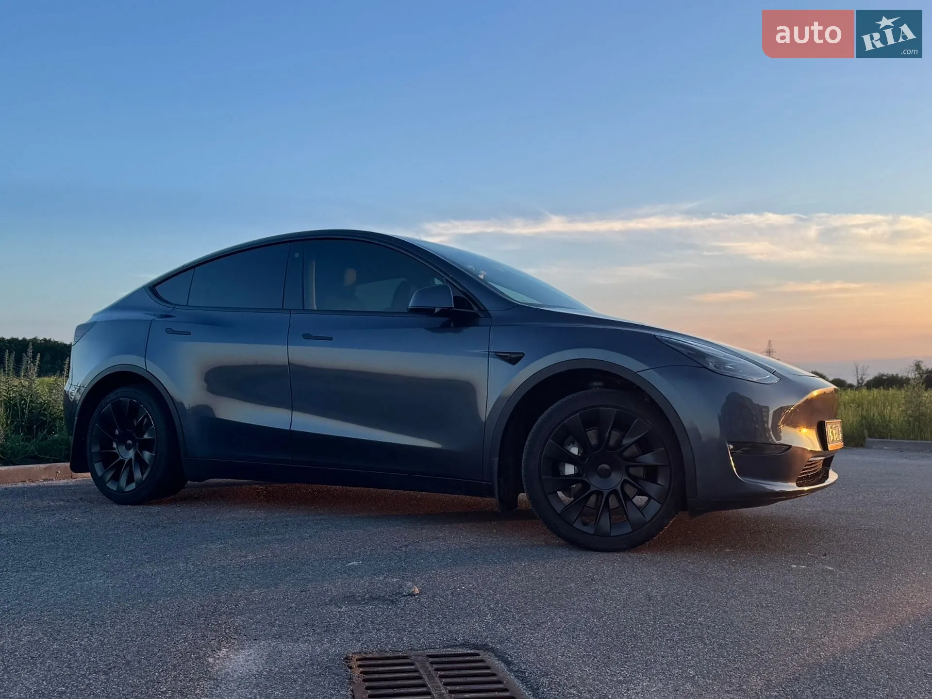 2023 Tesla Model Y - мініатюра 4