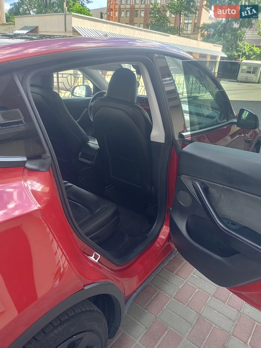 2024 Tesla Model Y - мініатюра 18