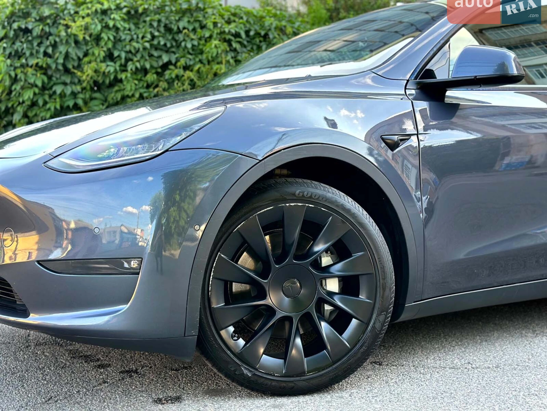 2020 Tesla Model Y - мініатюра 3