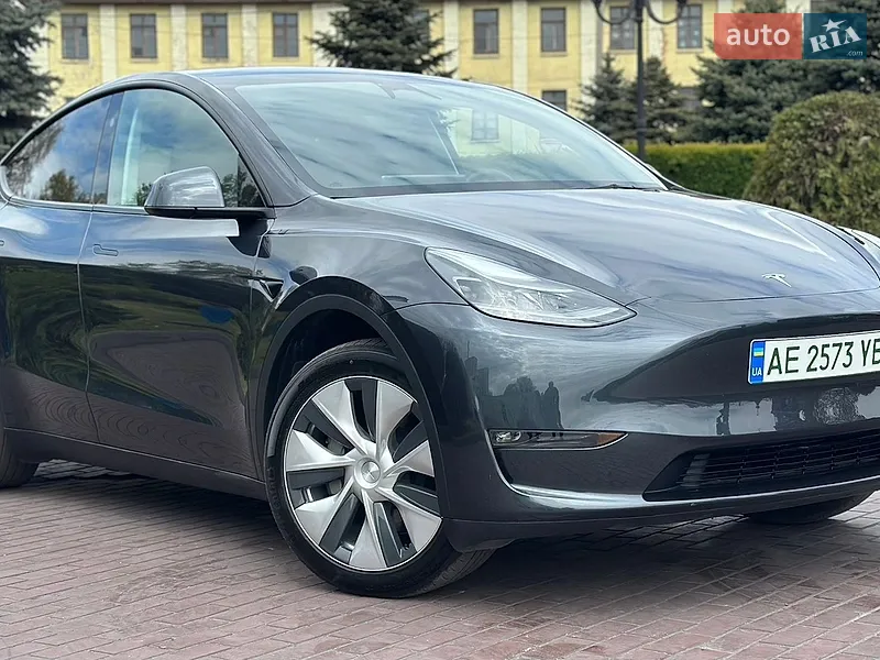 Tesla Model Y 2024 VIN 7SAYGAEE0RF023725 фото оголошення 6 з 81