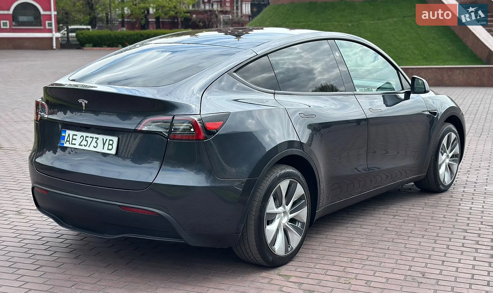 2024 Tesla Model Y - мініатюра 9