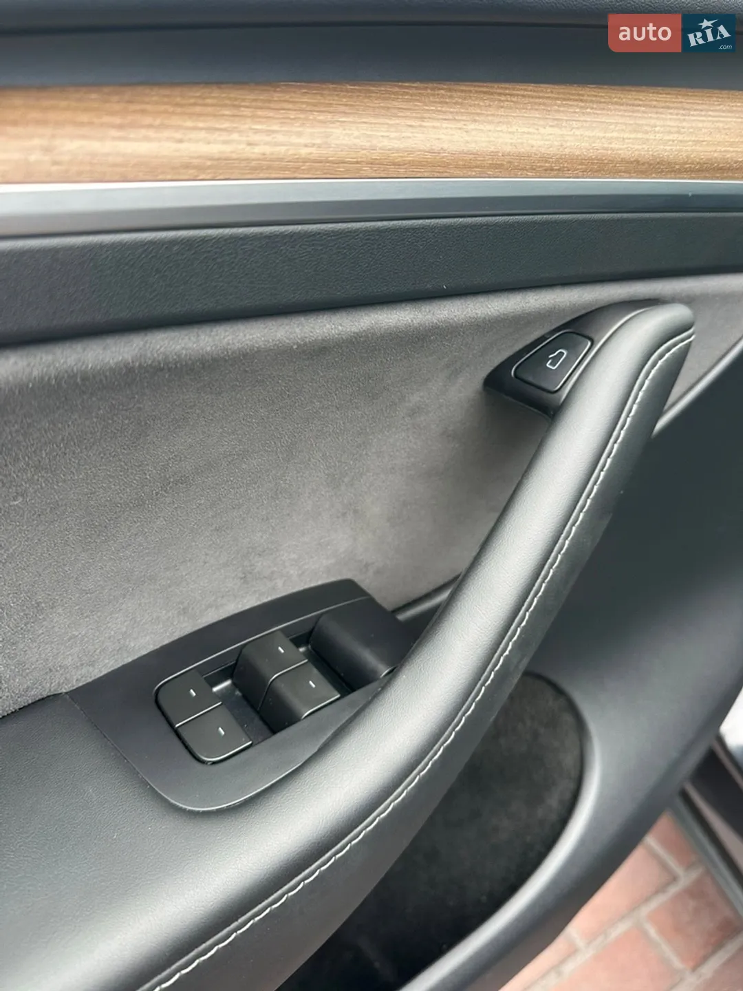 2024 Tesla Model Y - мініатюра 31