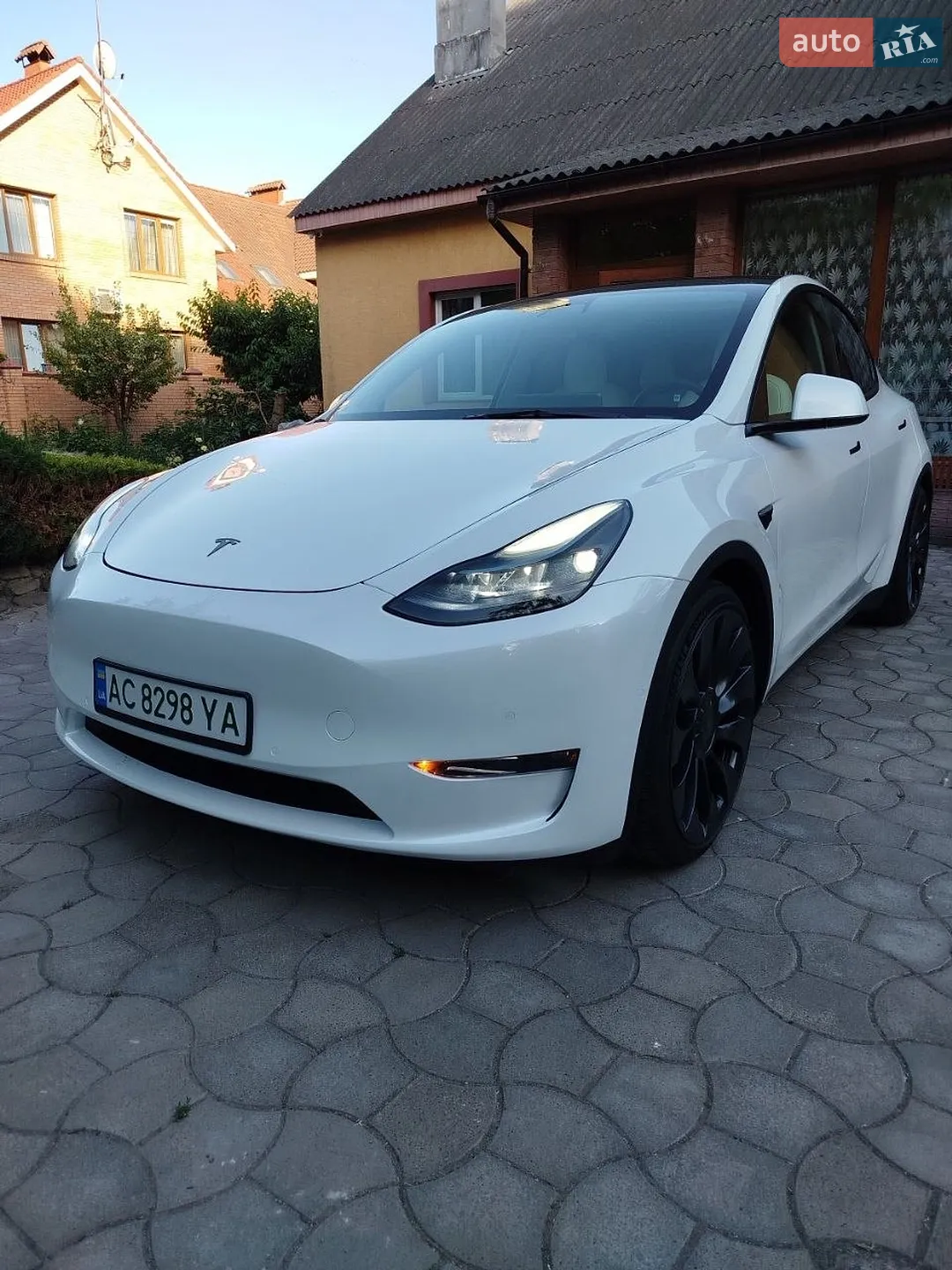 2022 Tesla Model Y - мініатюра 10