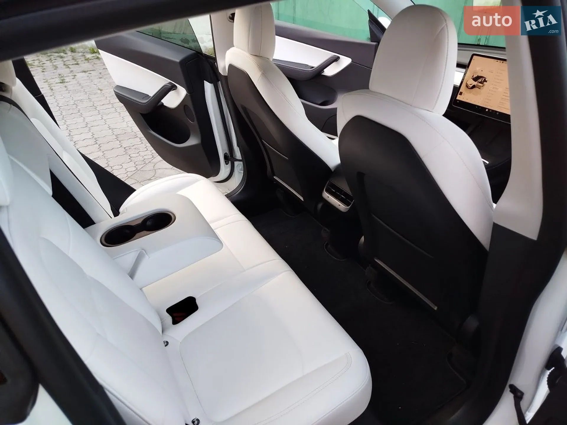 2022 Tesla Model Y - мініатюра 21