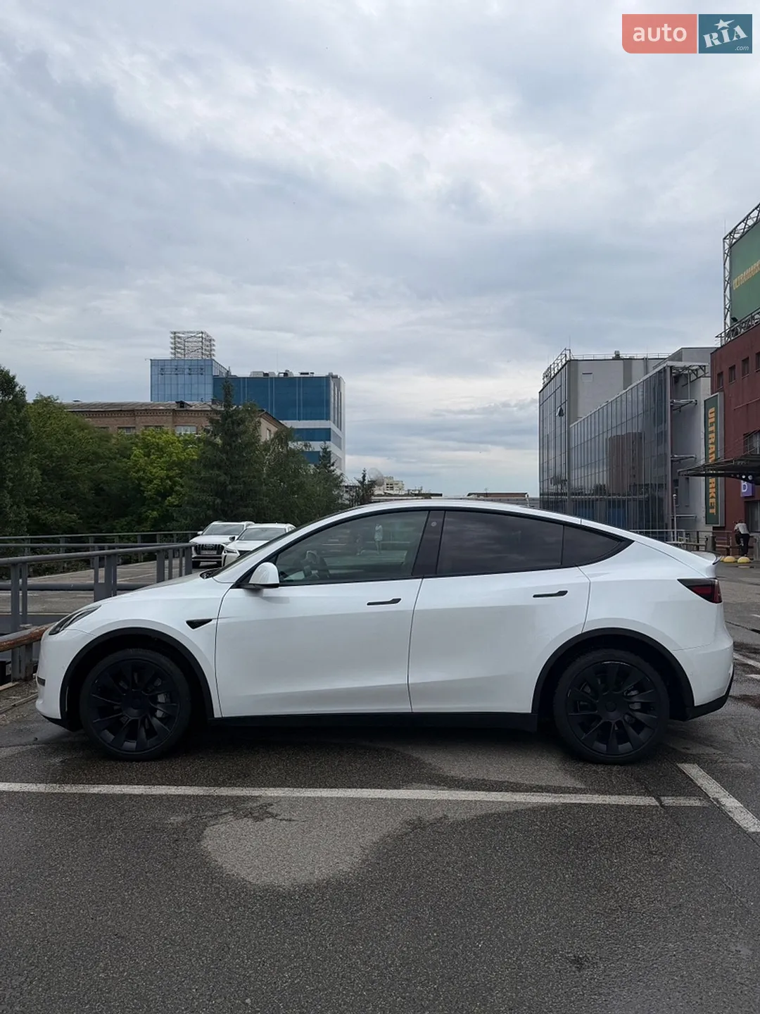 2022 Tesla Model Y - мініатюра 6