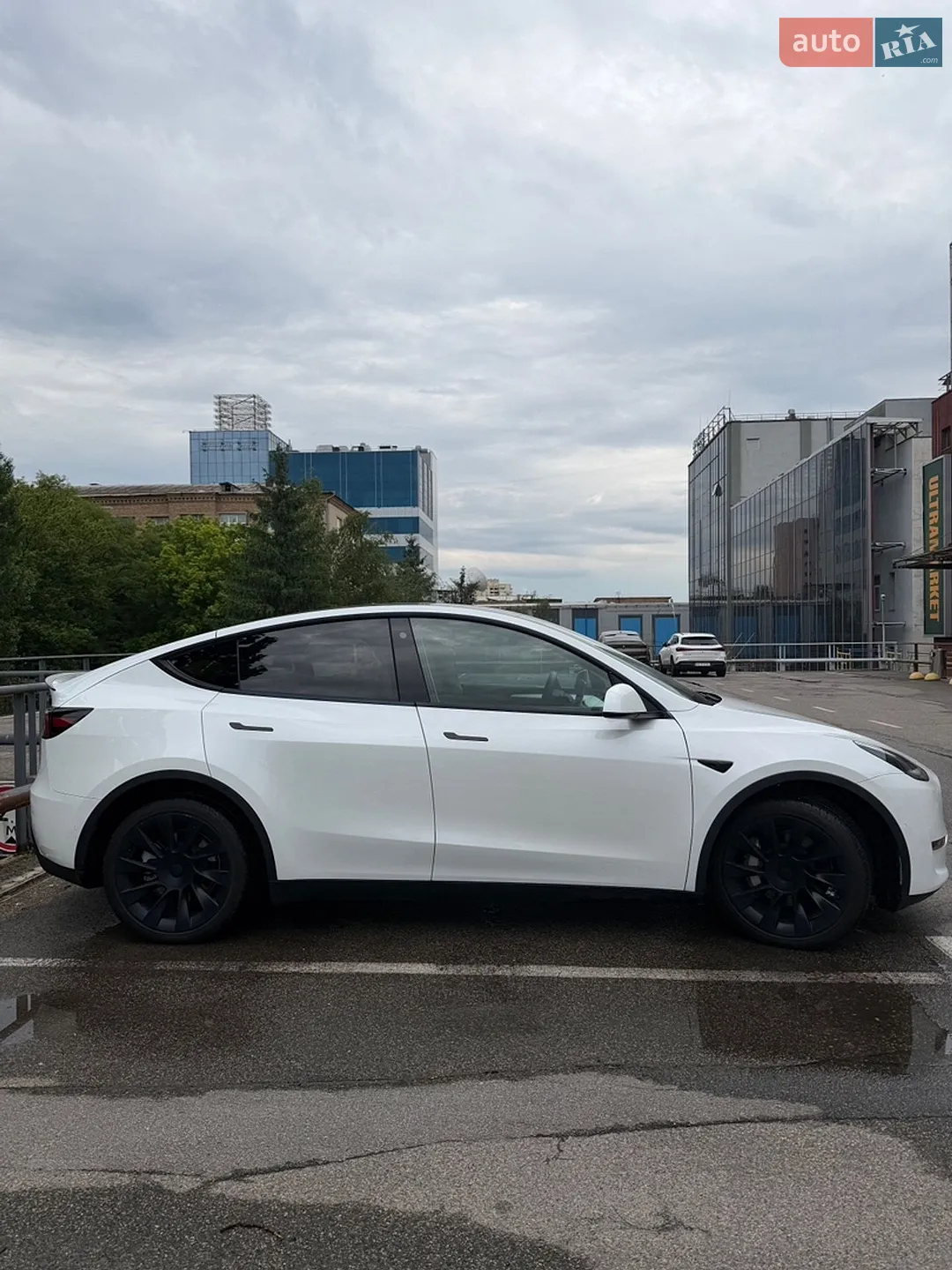 2022 Tesla Model Y - мініатюра 10