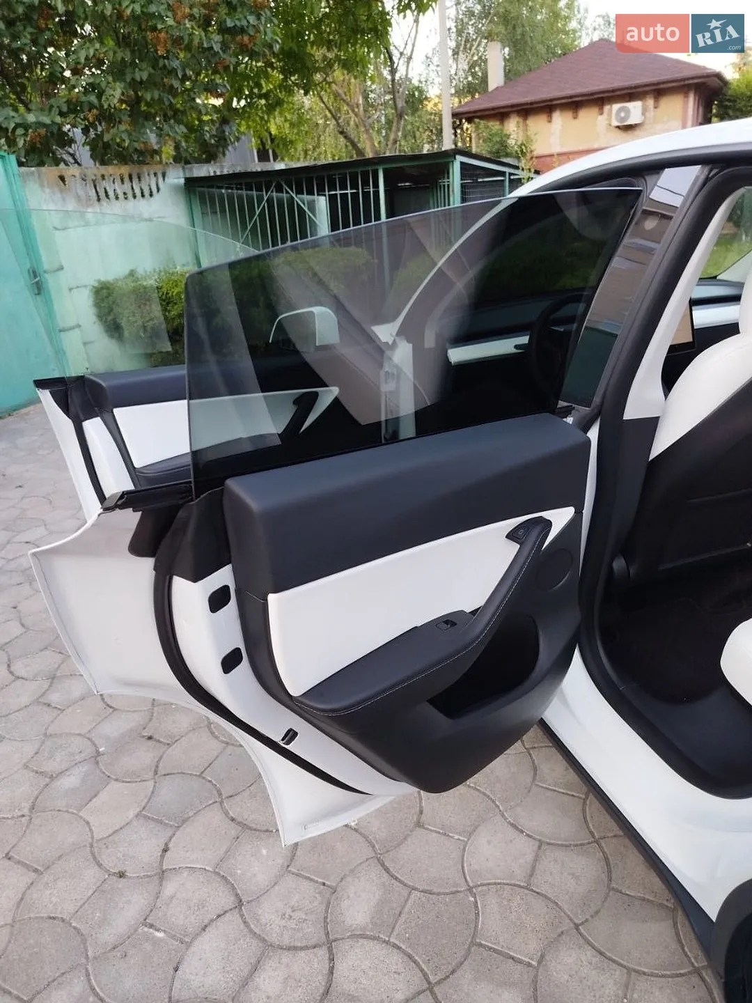 2022 Tesla Model Y - мініатюра 31