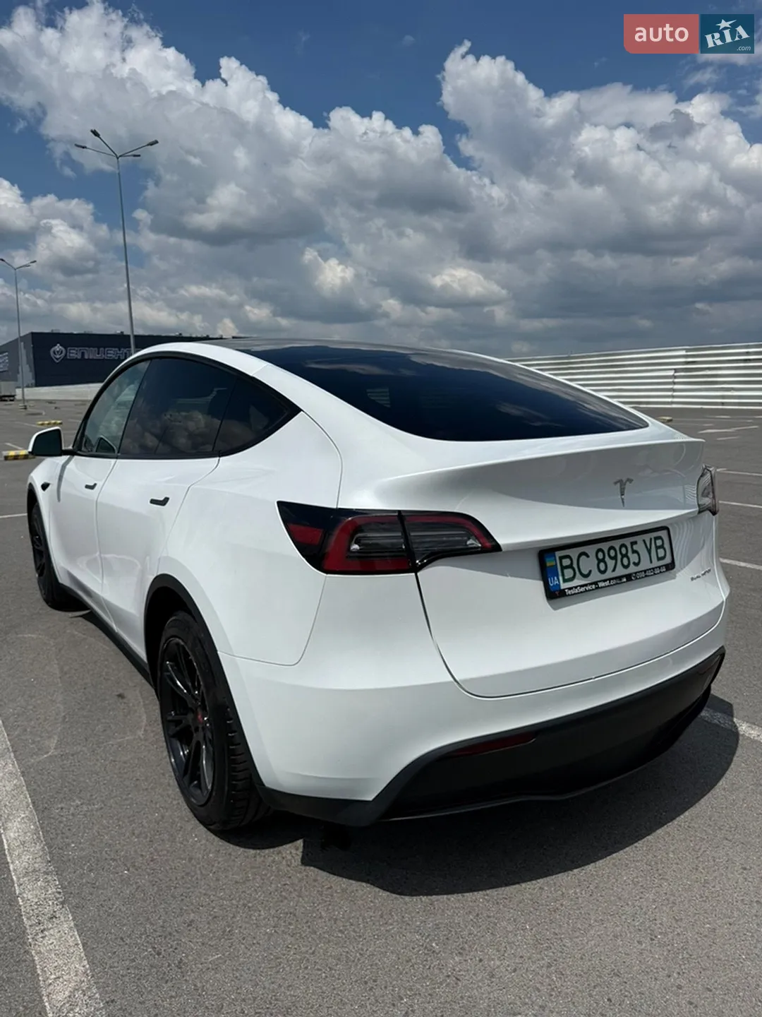 2023 Tesla Model Y - мініатюра 9