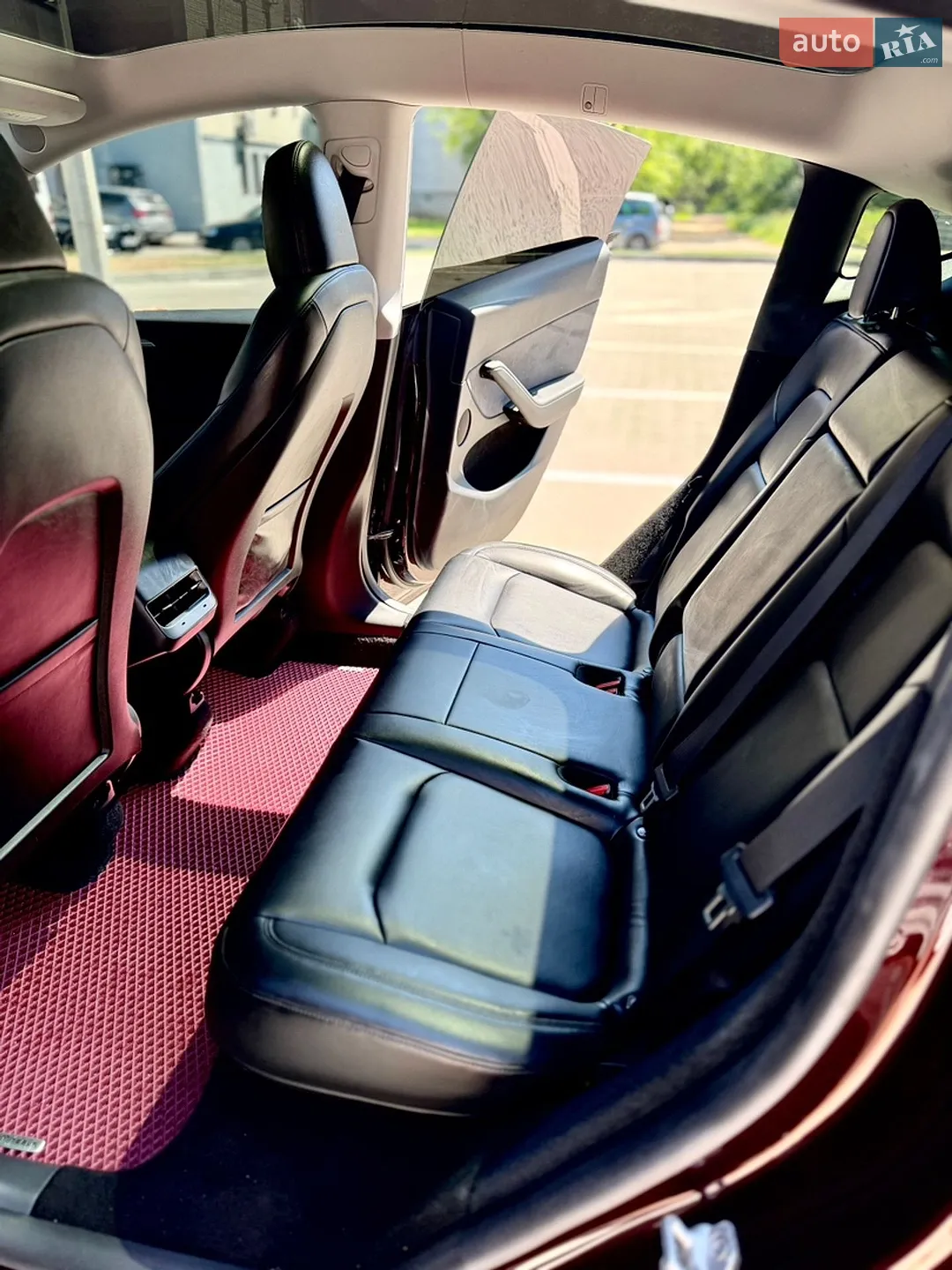 2024 Tesla Model Y - мініатюра 12
