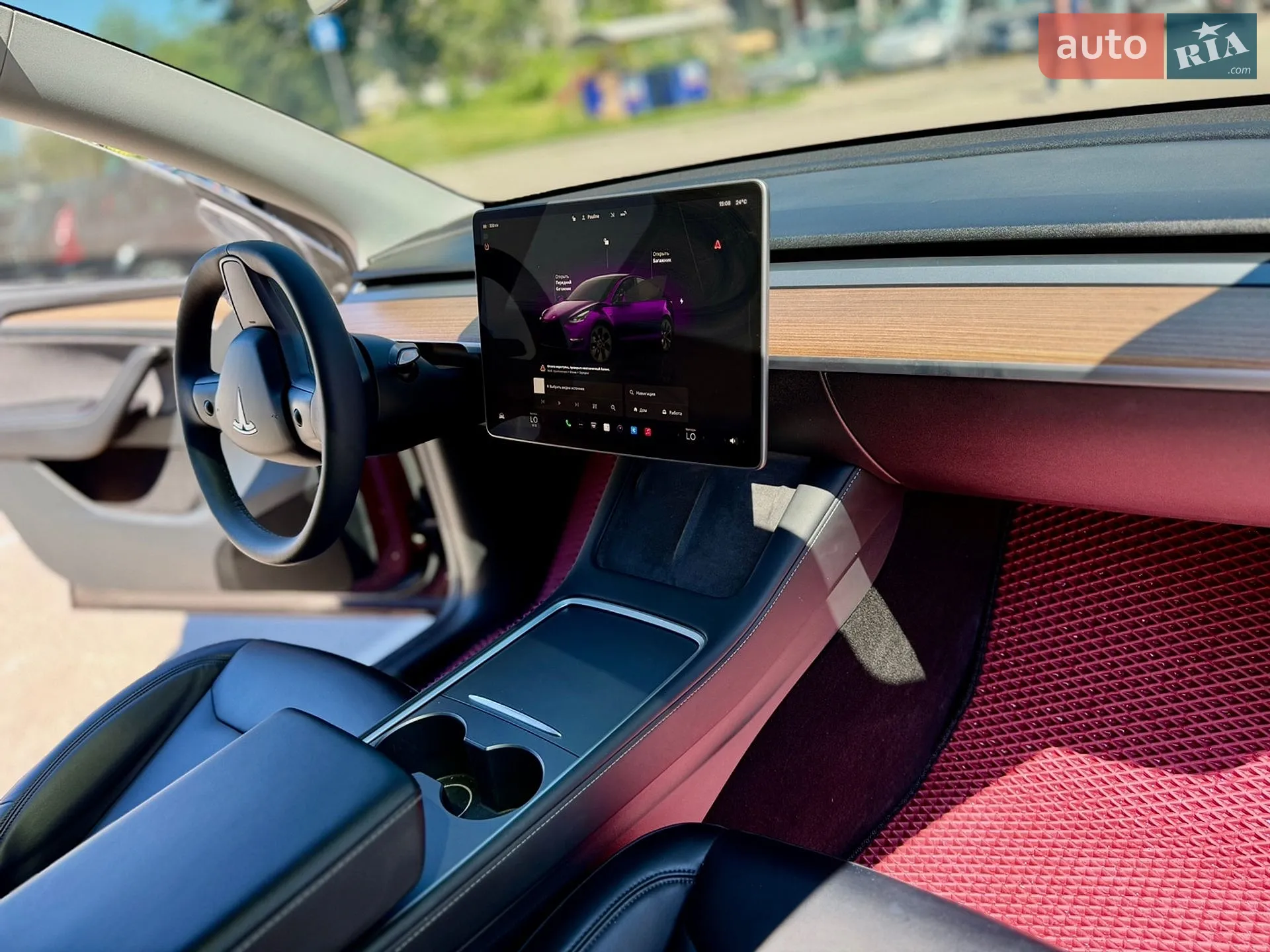 2024 Tesla Model Y - мініатюра 8