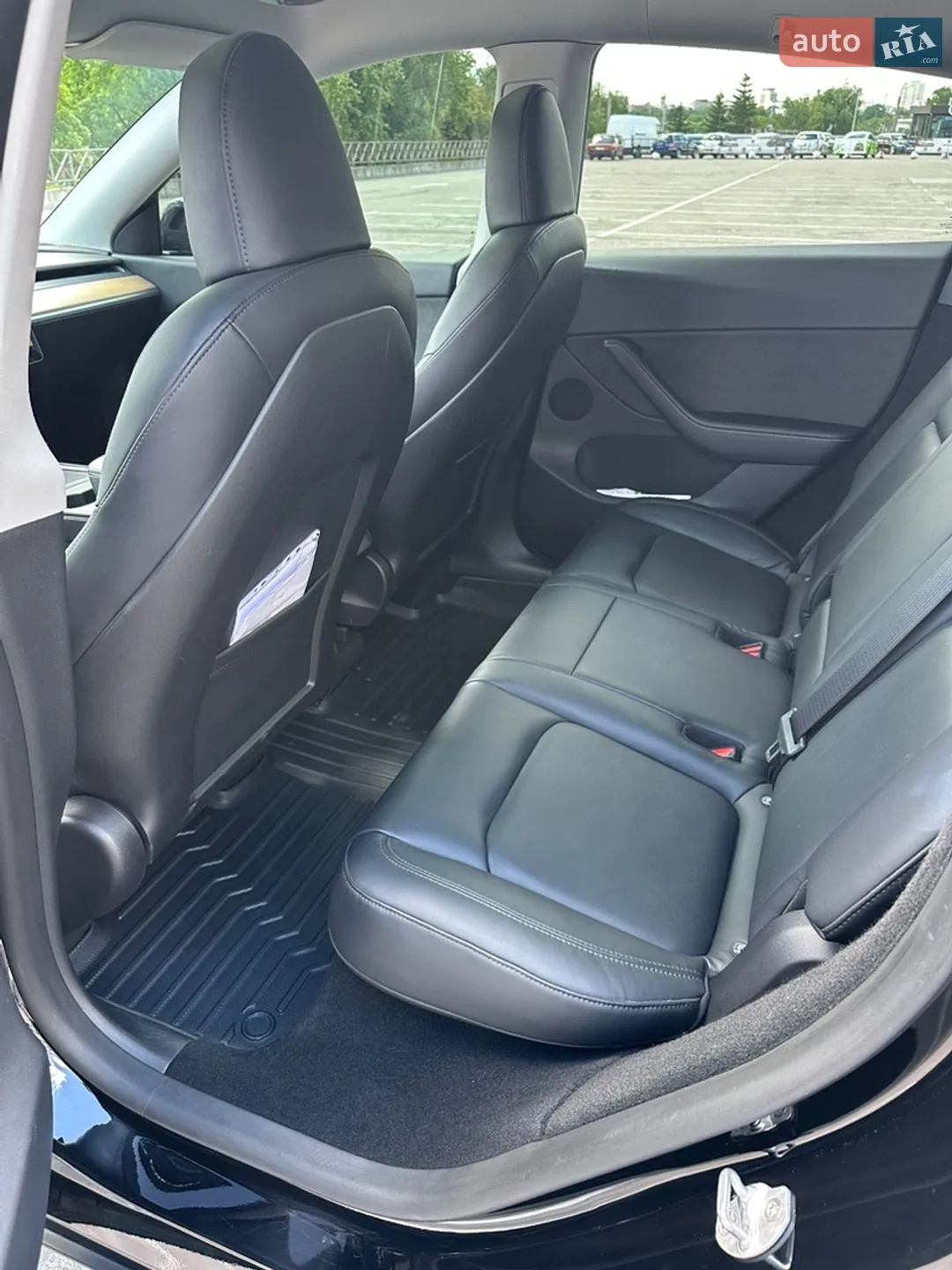 2022 Tesla Model Y - мініатюра 9