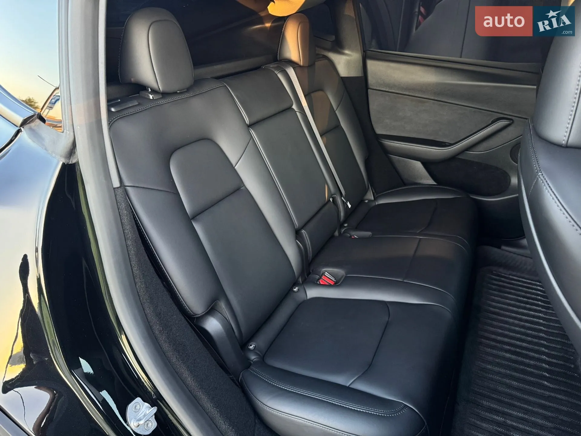 2023 Tesla Model Y - мініатюра 34