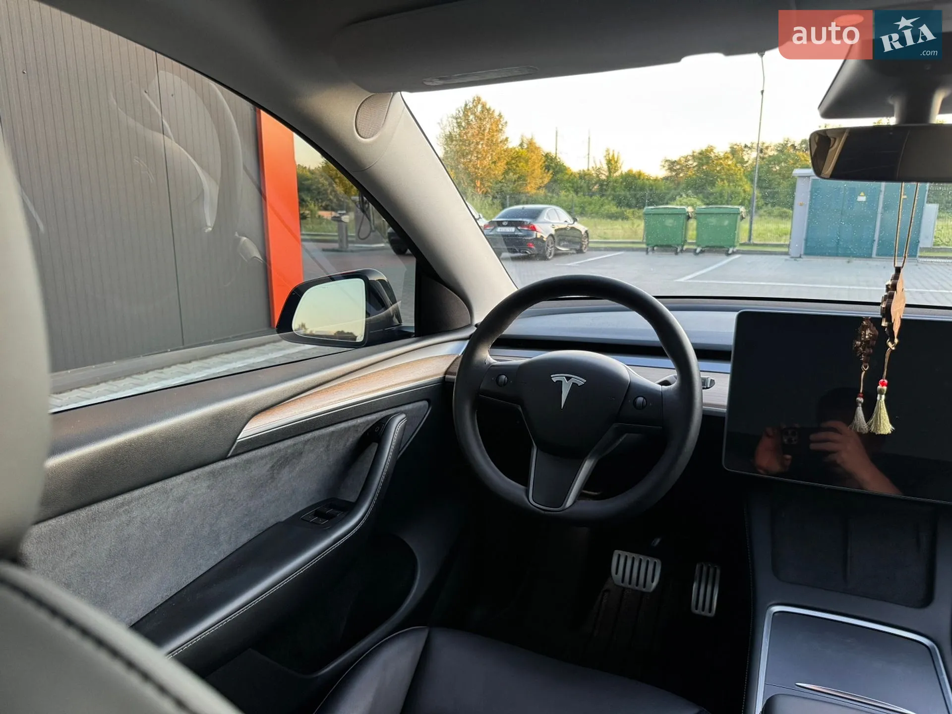 2023 Tesla Model Y - мініатюра 38