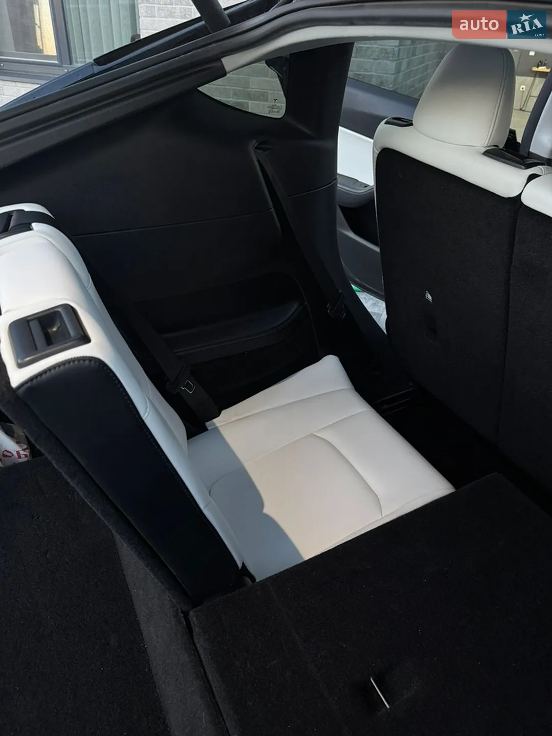 2021 Tesla Model Y - мініатюра 11