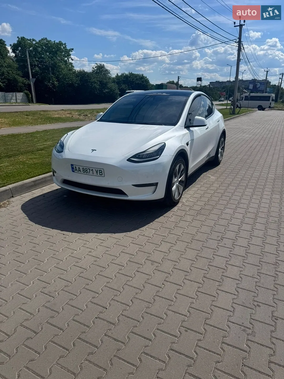 2021 Tesla Model Y - фото 1