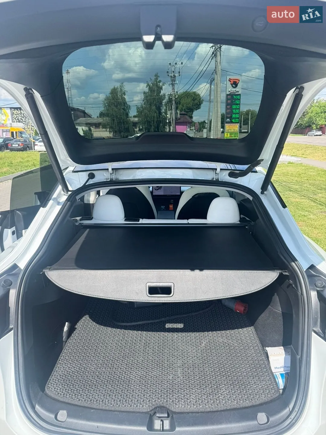 2021 Tesla Model Y - мініатюра 6