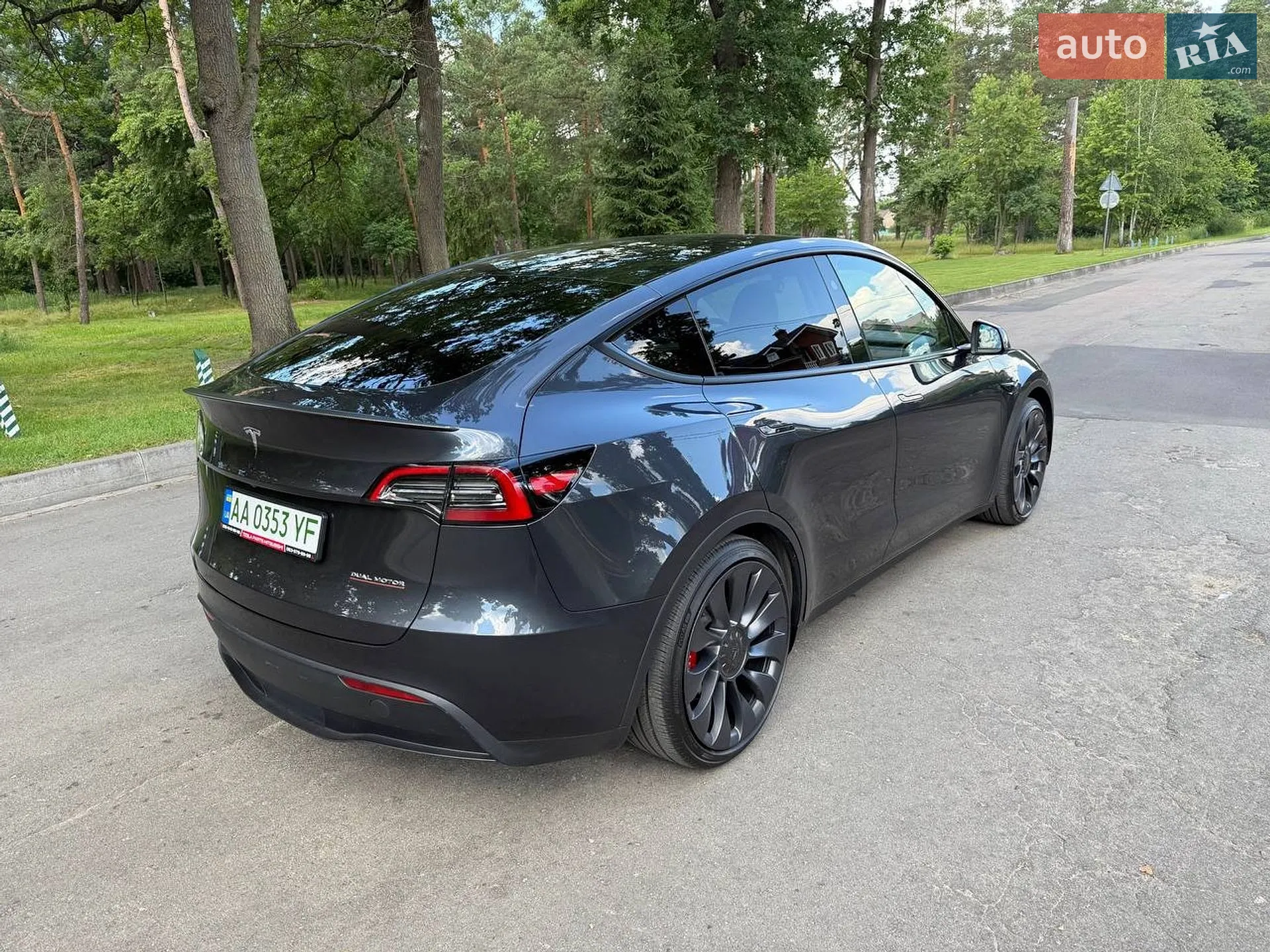 Tesla Model Y 2024 VIN 7SAYGDEF6RA291217 фото оголошення 11 з 61