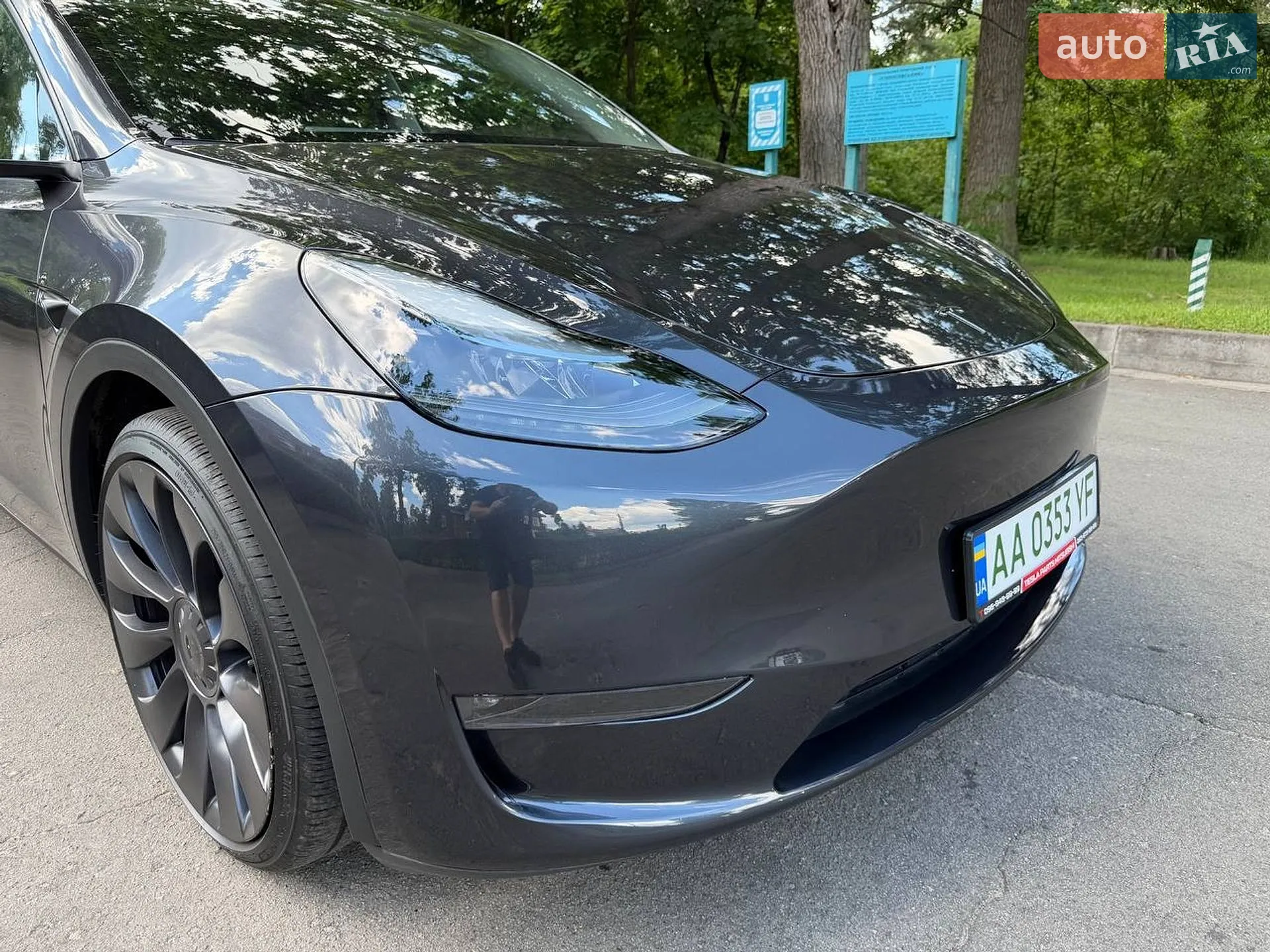 Tesla Model Y 2024 VIN 7SAYGDEF6RA291217 фото оголошення 32 з 61