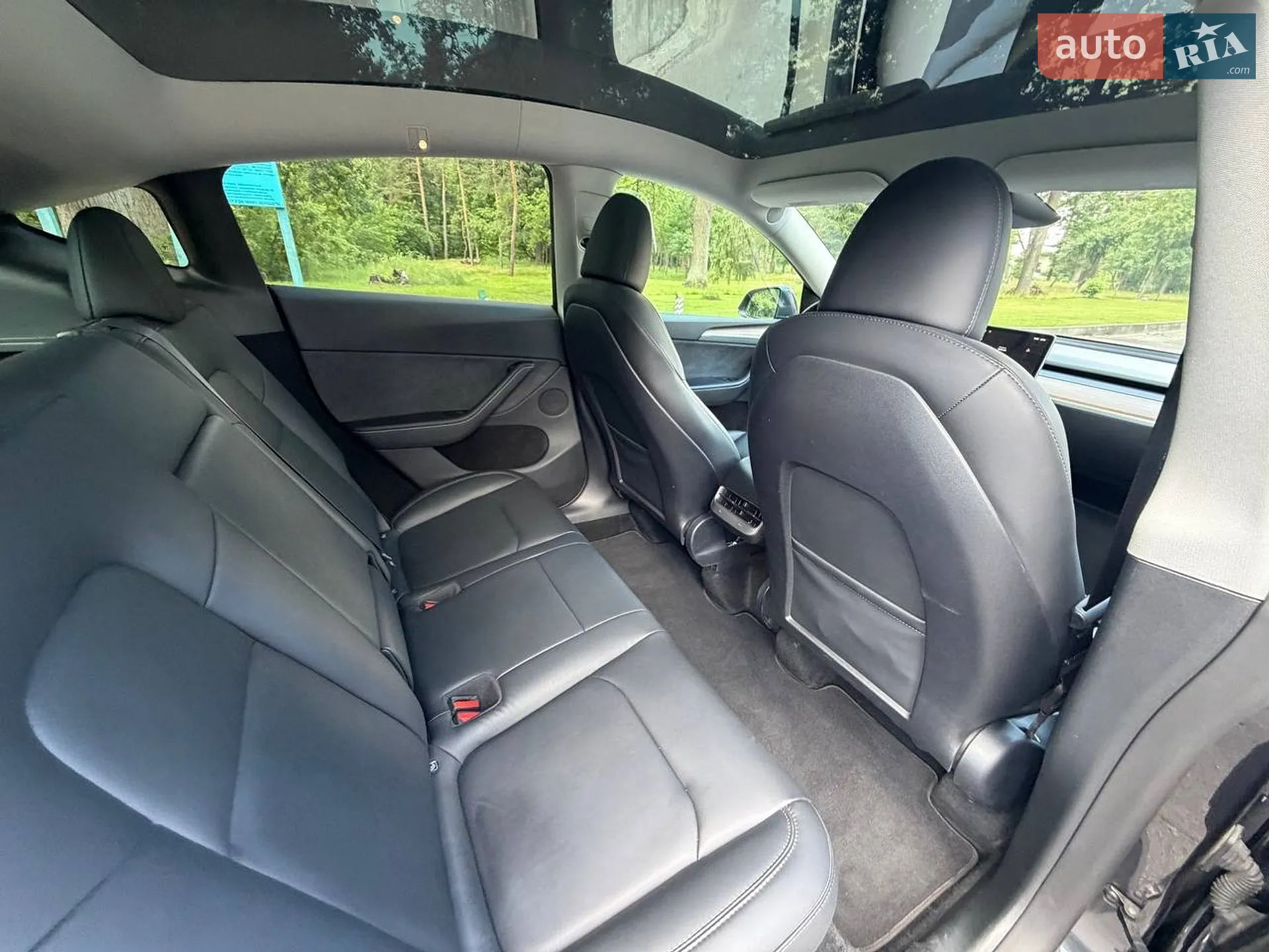 Tesla Model Y 2024 VIN 7SAYGDEF6RA291217 фото оголошення 45 з 61