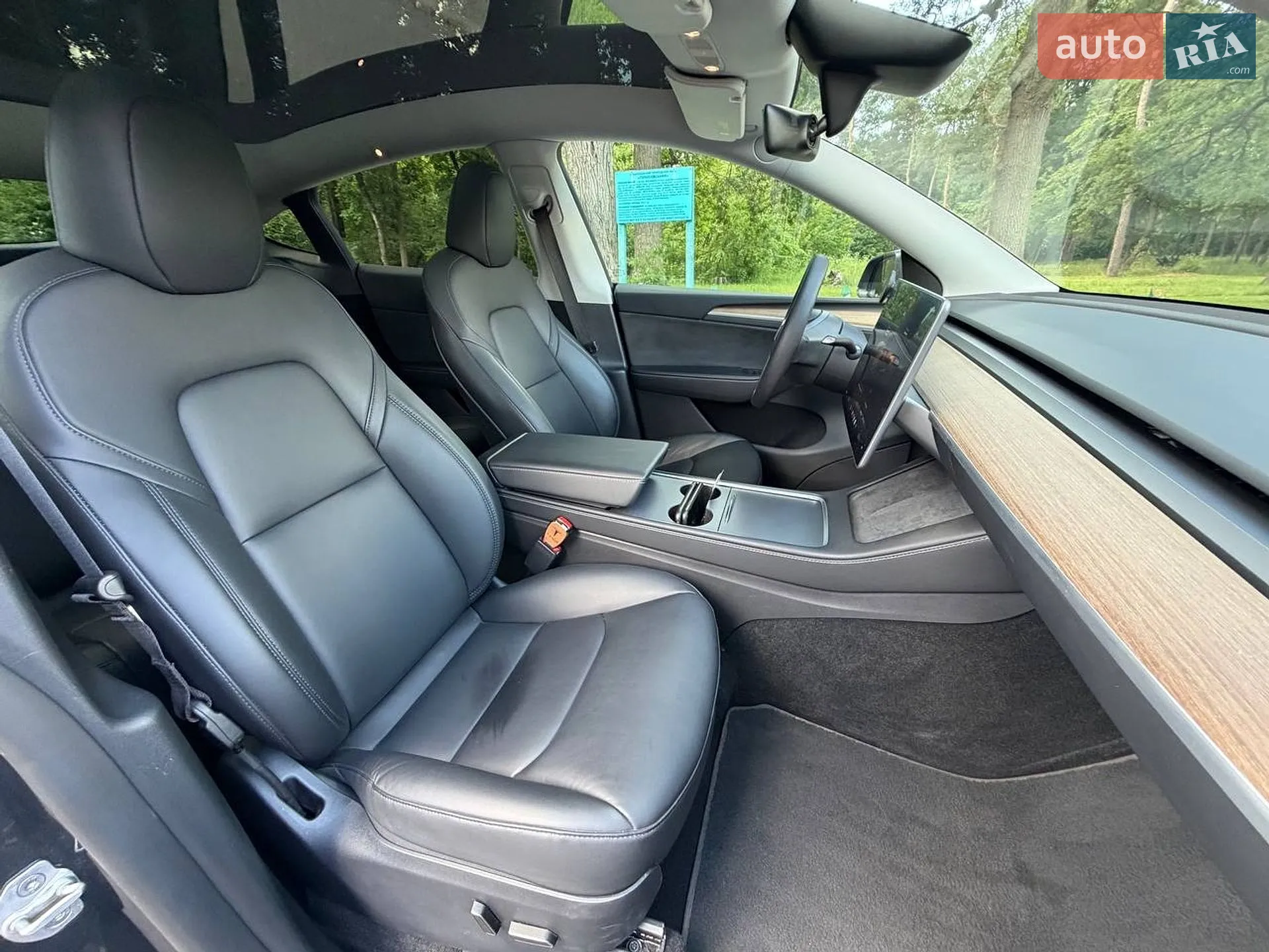 Tesla Model Y 2024 VIN 7SAYGDEF6RA291217 фото оголошення 48 з 61