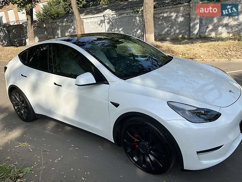 Tesla Model Y