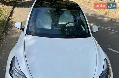 Внедорожник / Кроссовер Tesla Model Y 2022 в Ужгороде