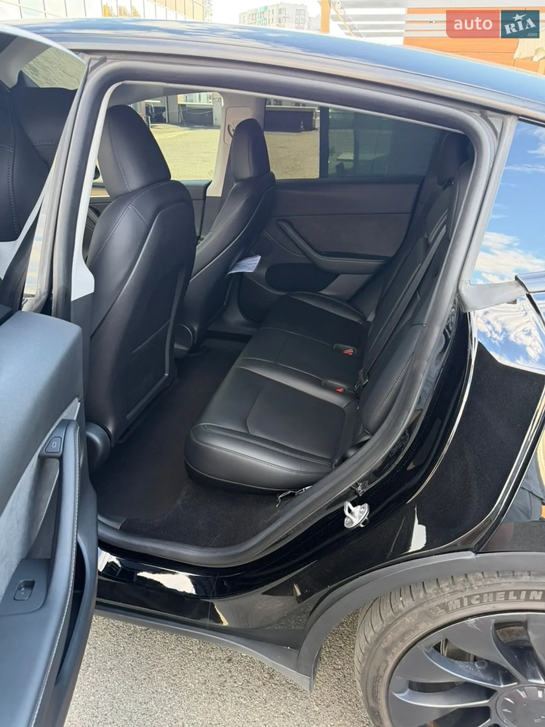 2023 Tesla Model Y - мініатюра 17
