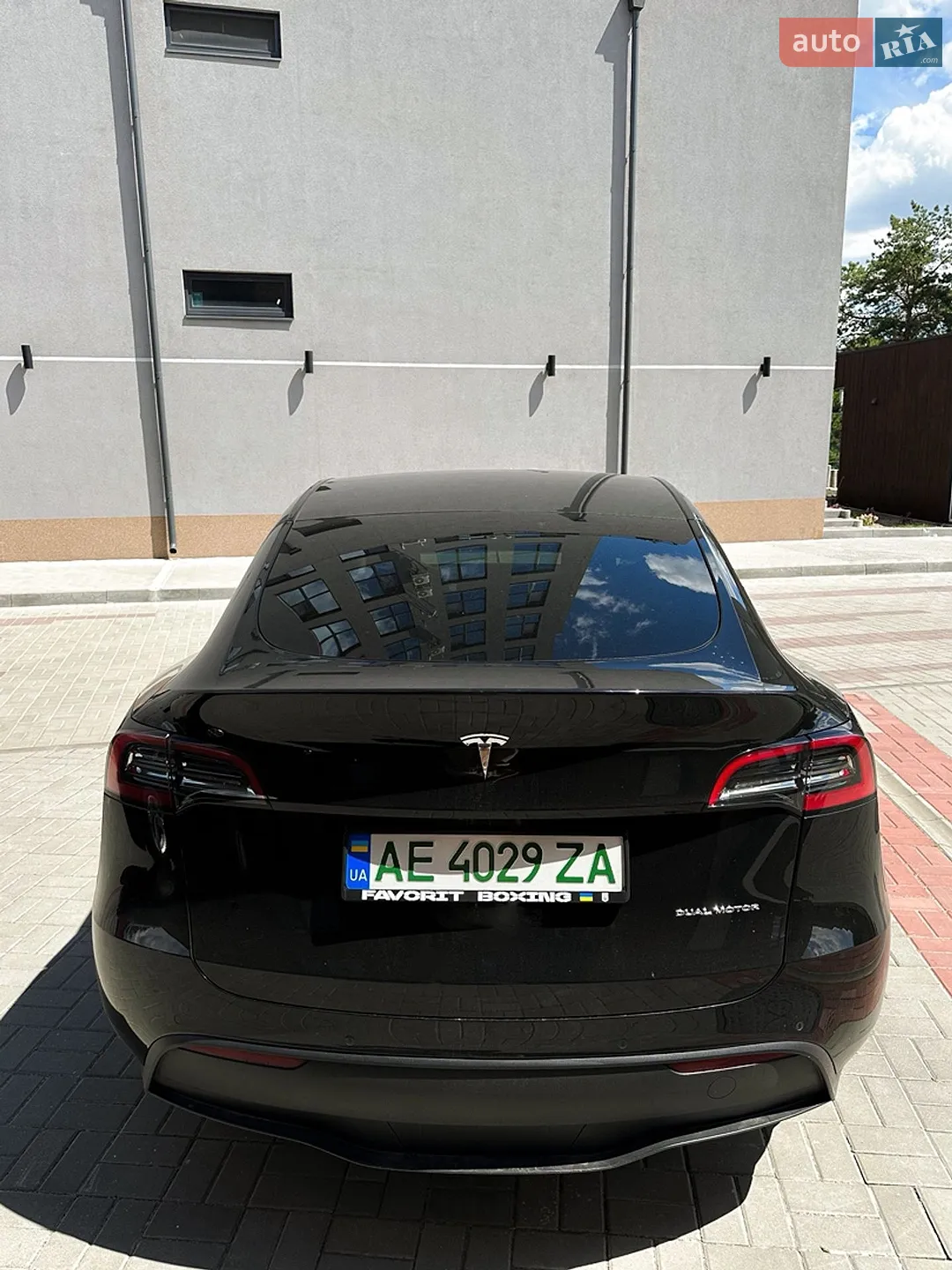 2022 Tesla Model Y - мініатюра 3