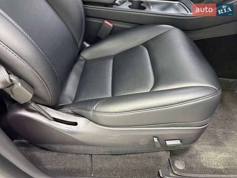 Позашляховик / Кросовер Tesla Model Y 2021 в Одесі