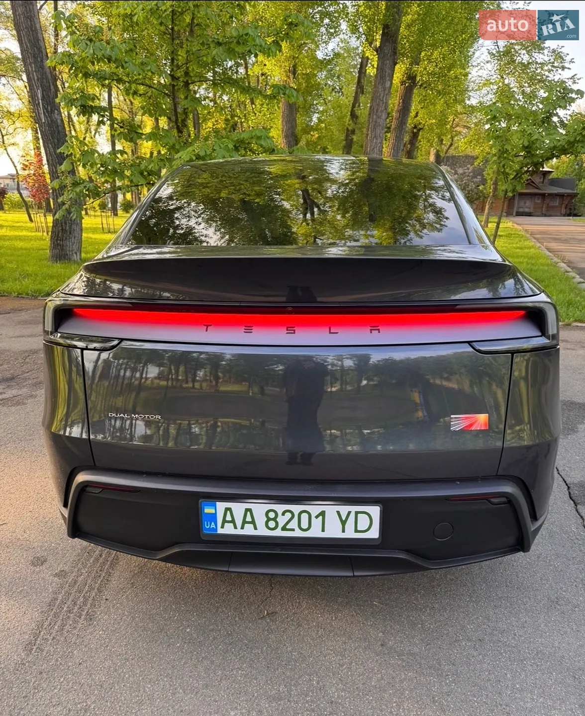 2025 Tesla Model Y - мініатюра 11