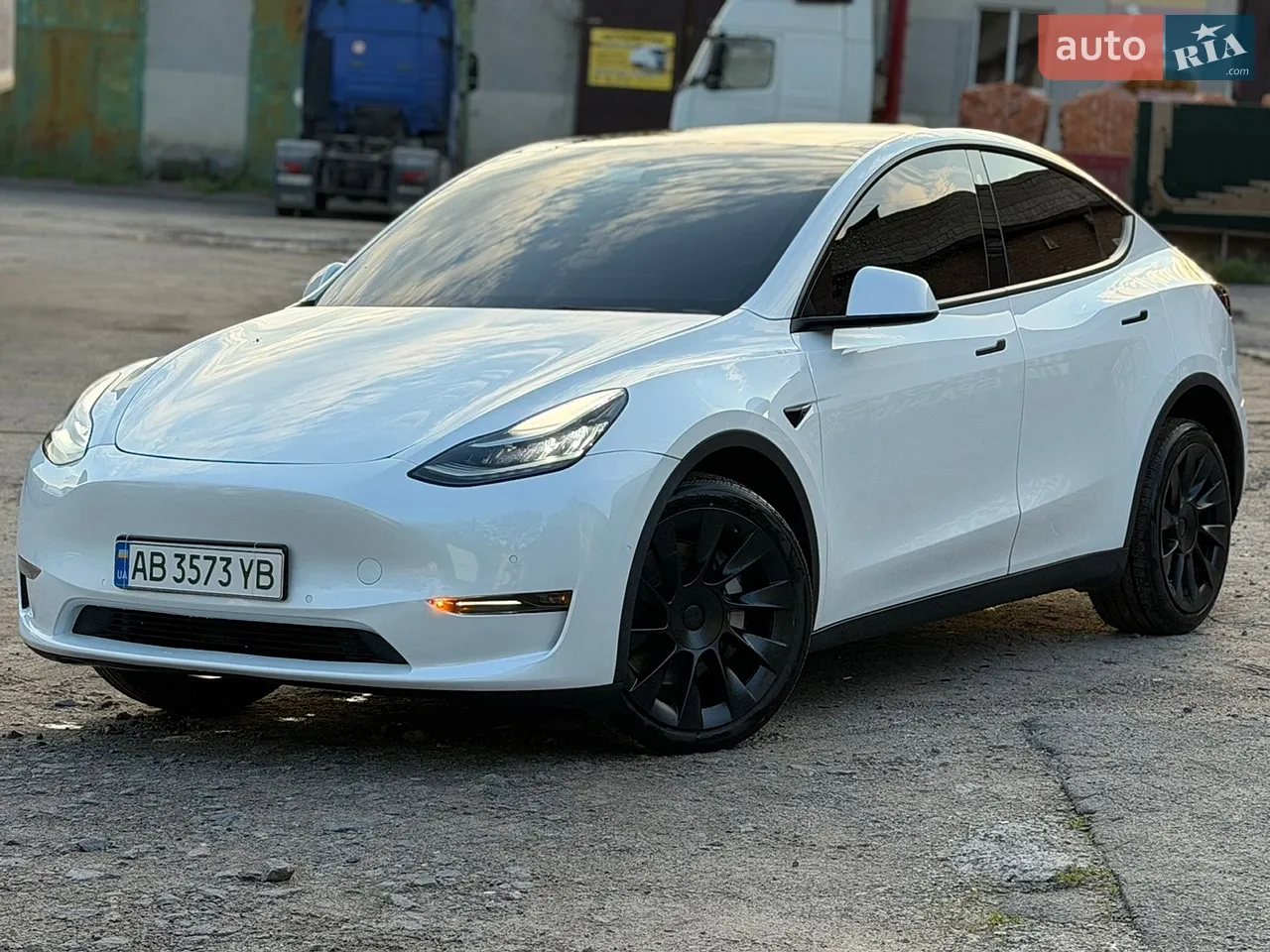 2022 Tesla Model Y - мініатюра 19