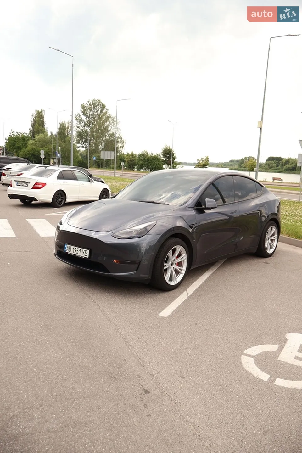 2022 Tesla Model Y - мініатюра 4