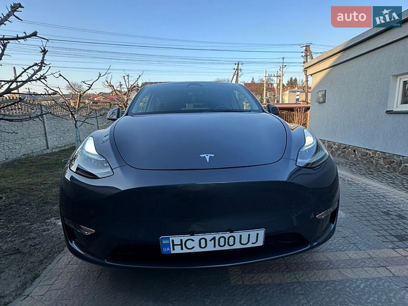 Позашляховик / Кросовер Tesla Model Y 2023 в Львові