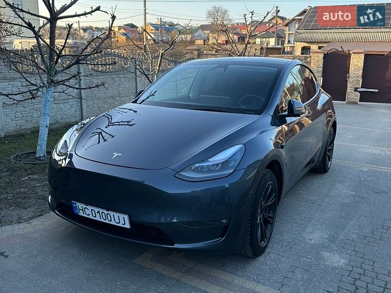 Позашляховик / Кросовер Tesla Model Y 2023 в Львові