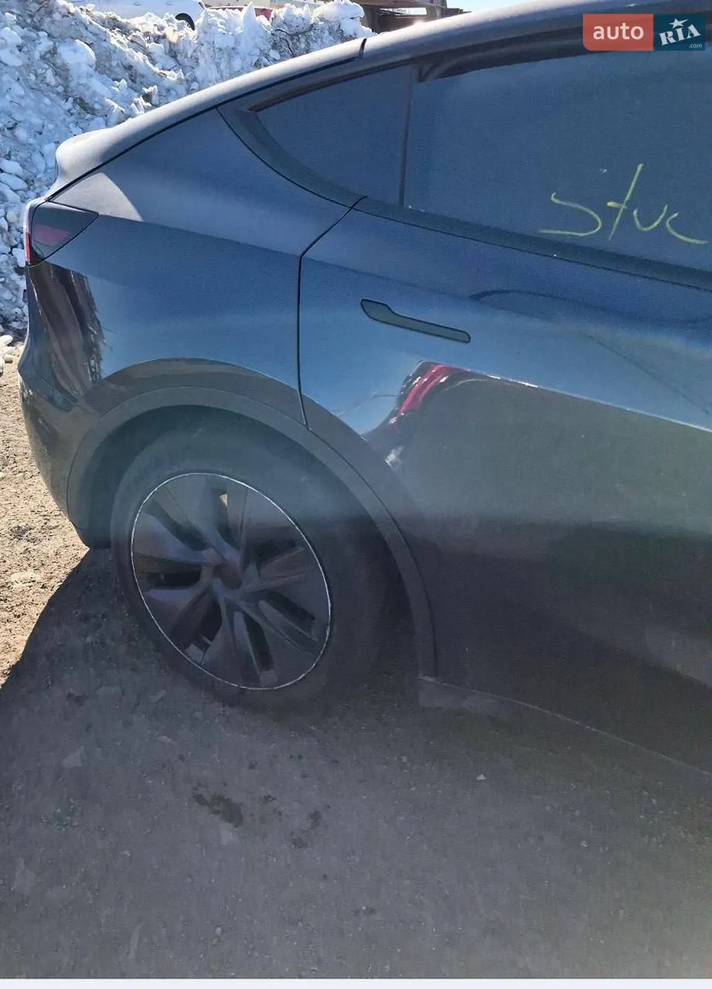 2025 Tesla Model Y - мініатюра 3
