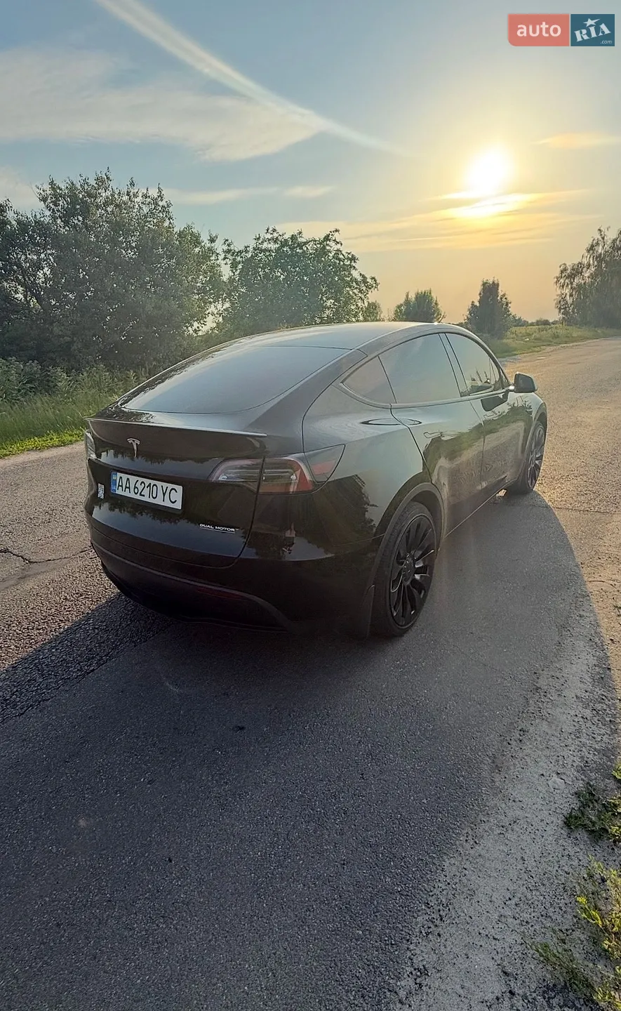 2023 Tesla Model Y - мініатюра 3