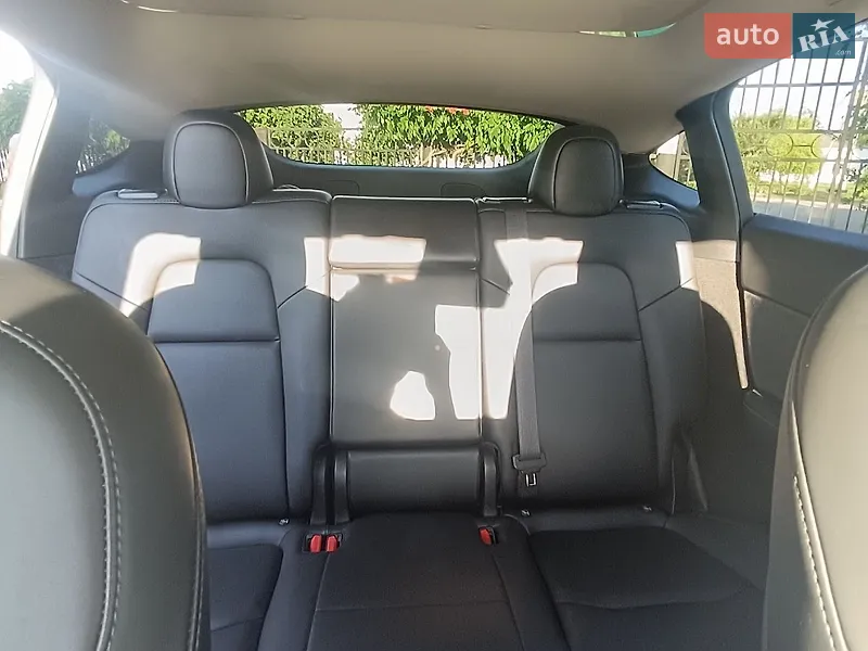 Tesla Model Y 2024 VIN 7SAYGDED1RF053597 фото оголошення 29 з 66
