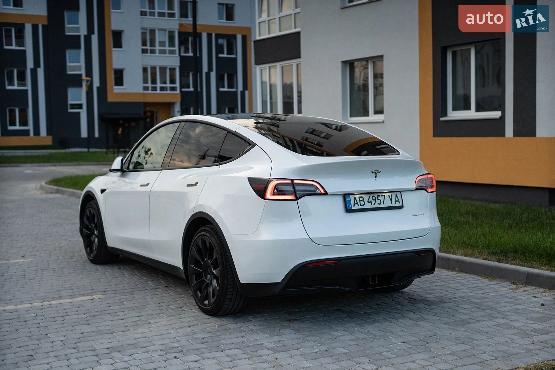 2021 Tesla Model Y - мініатюра 19
