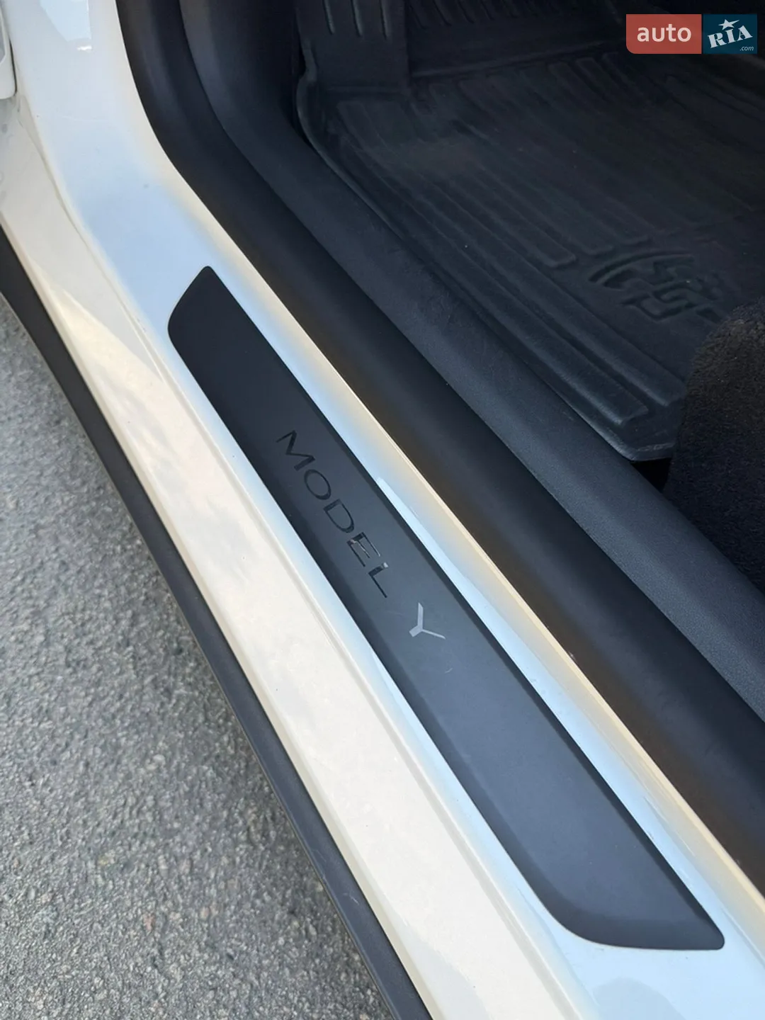 2022 Tesla Model Y - мініатюра 8