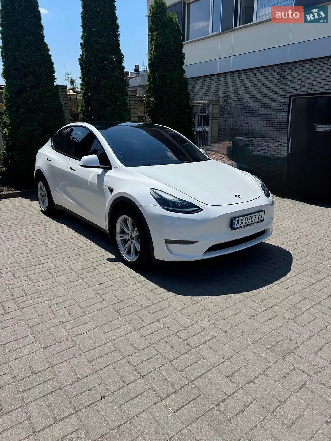 2022 Tesla Model Y - мініатюра 3