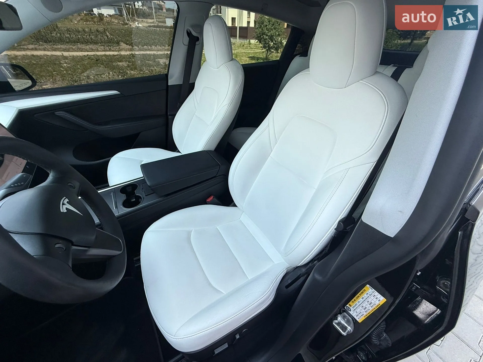 2023 Tesla Model Y - мініатюра 3