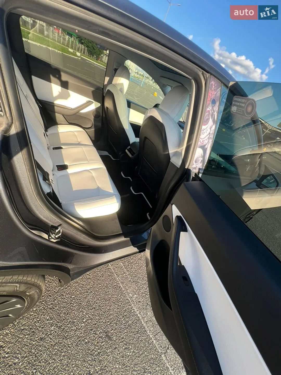 2021 Tesla Model Y - мініатюра 17