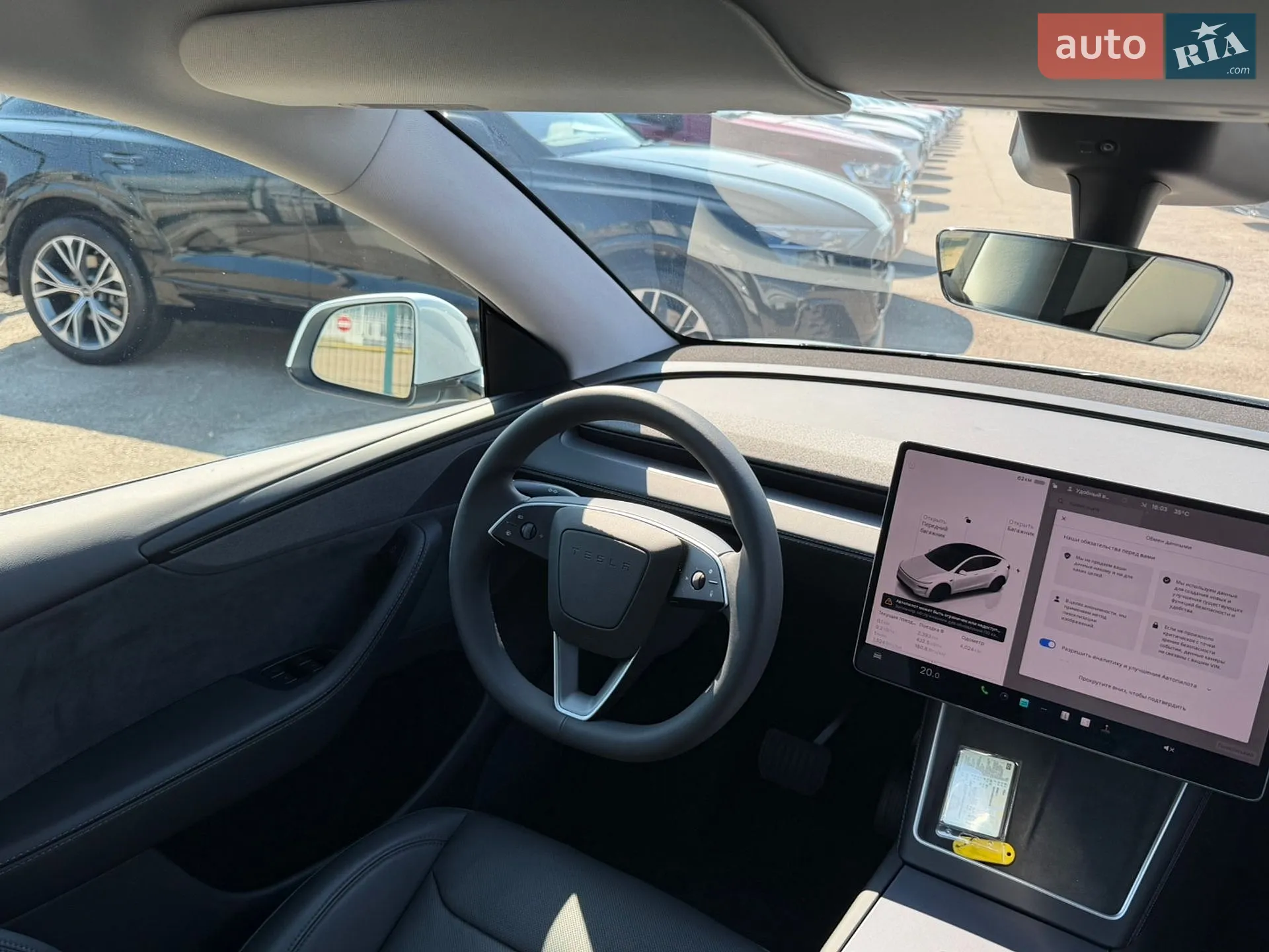2025 Tesla Model Y - мініатюра 27