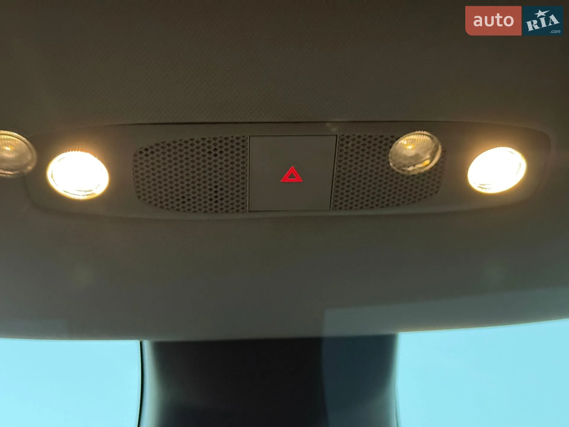 2020 Tesla Model Y - мініатюра 22